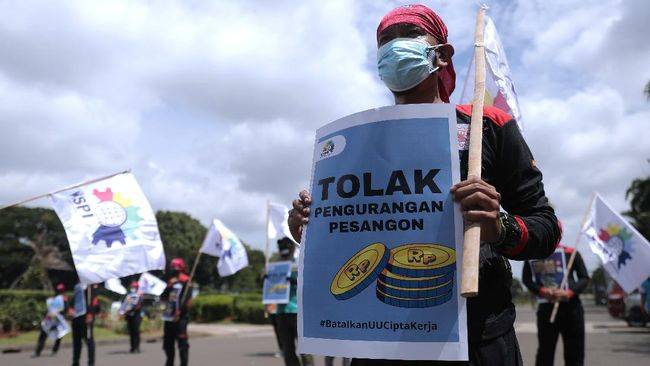 Pembayaran Pesangon Karyawan Yang Terkena PHK Berdasarkan Perppu Cipta Kerja