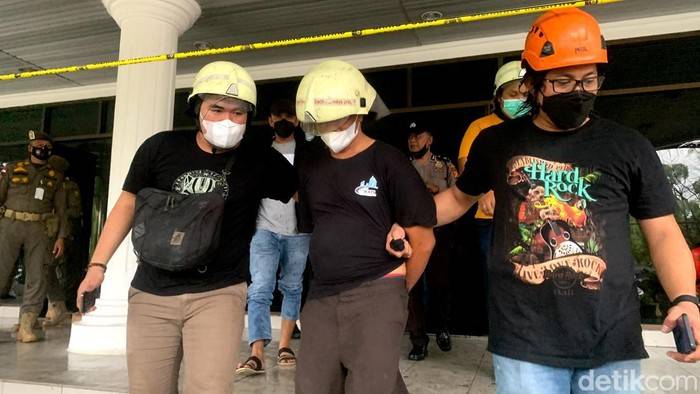 Pembakar Kantor Bappeda Riau Diciduk Polisi