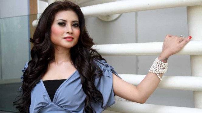 Model Cantik Novi Amelia Tewas Setelah Terjun dari Lantai 8 Apartemen