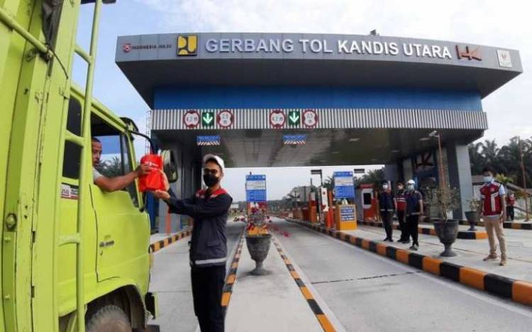 Hari Pertama, 121 Kendaraan Sudah Melintasi Gerbang Tol Kandis Utara