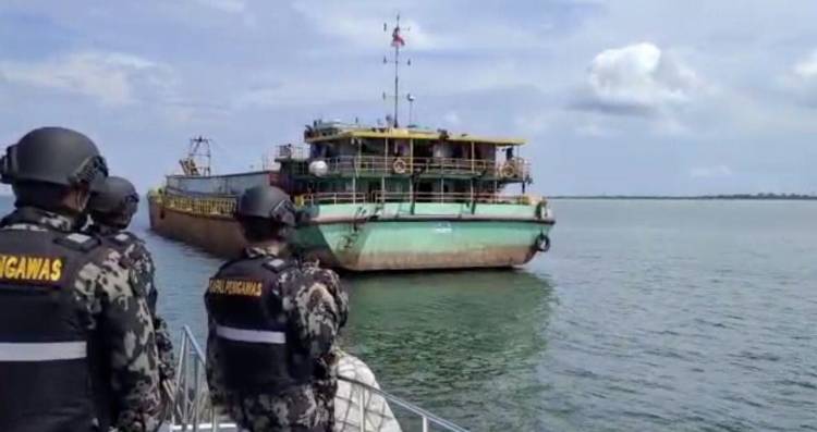 Akhirnya..., KKP Hentikan Pengerukan Pasir Laut di Rupat