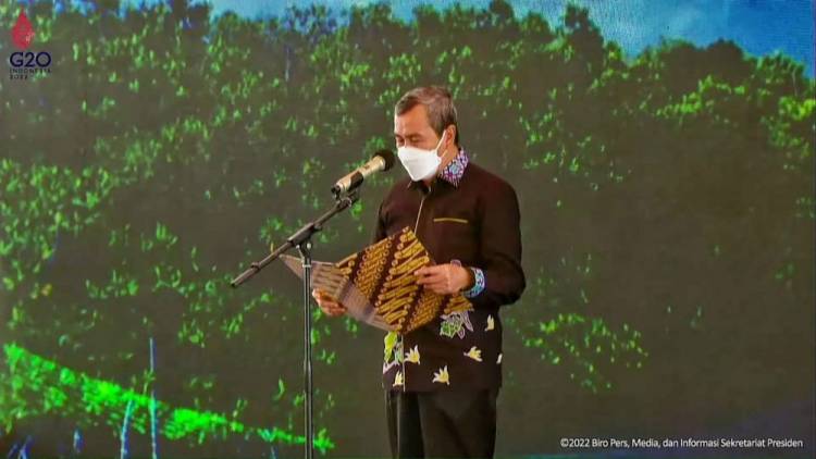 Gubri Bacakan Komitmen Penyelamatan Hutan Mangrove di depan Presiden Jokowi