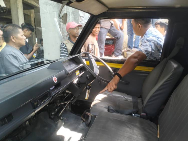 Berikut Nama Laki-laki yang Ditemukan Tewas dalam Mobil di Pasar Cik Puan