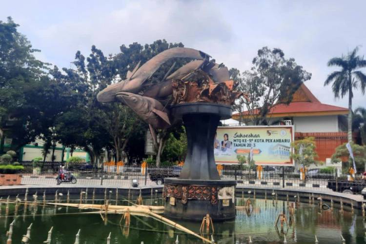 Tugu Ikan Selais Patah, Pemko Pekanbaru Akan Selidiki