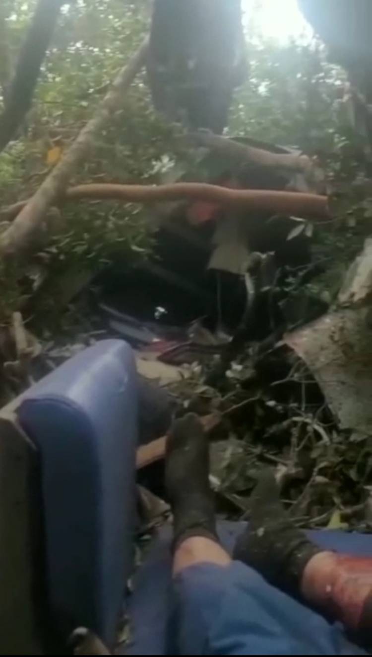Helikopter Ditumpangi Kapolda Jambi dan Mantan Kapolres Dumai Jatuh