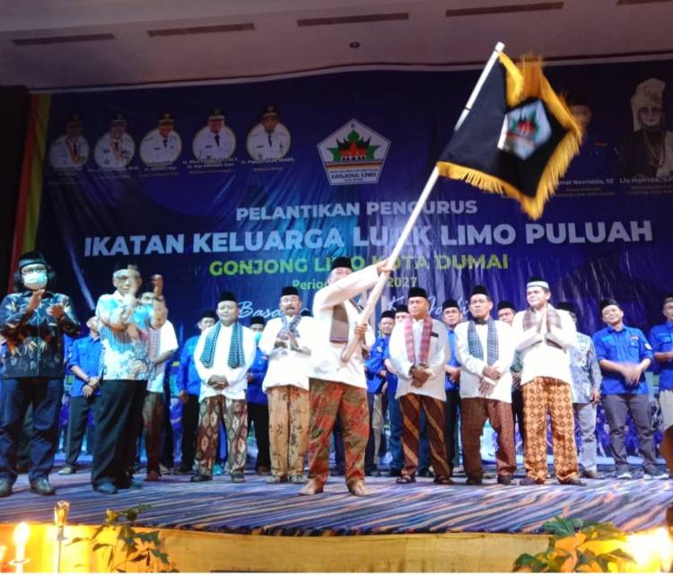Dilantik Menjadi Ketua Gonjong Limo Kota Dumai, Fauzan Ajak Bangun Kebersamaan