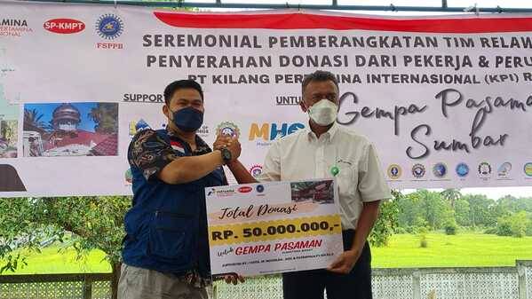 Pertamina Dumai Salurkan Bantuan Gempa Pasaman