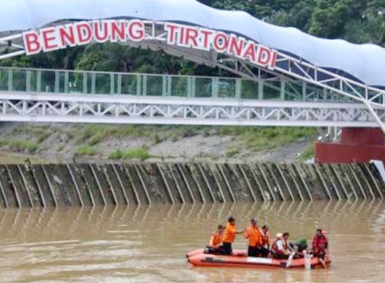 Catatan Agung Marsudi, Jokowi di Pinggir Bendung Tirtonadi