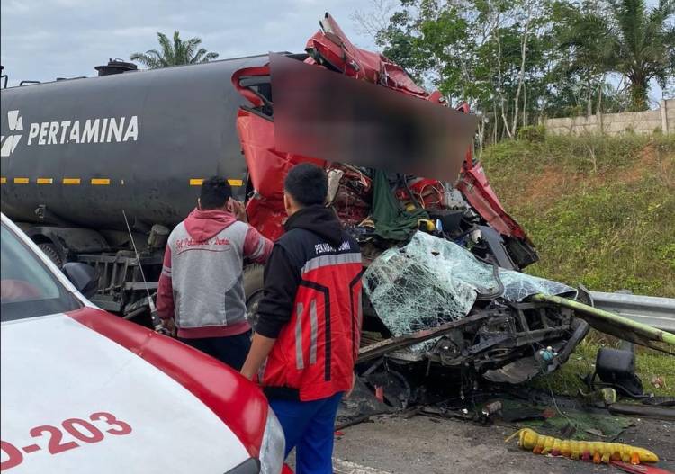Kecelakaan Maut di Tol Pekanbaru-Dumai, Supir Tanki Pertamina Tewas