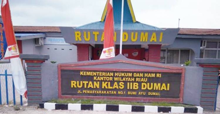 Napi Rutan Dumai Diduga Kendalikan Peredaran Narkoba dari Penjara