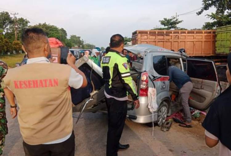 Tragis!!! Tiga 3 Tewas, 2 Kritis, Polisi Ungkap Penyebab Tabrakan di Kubang Raya