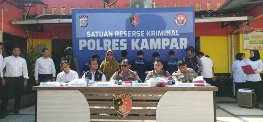 8 Spesialis Maling Motor Jamaah Masjid di Riau Disergap, Belasan Unit Sepedamotor Diamankan