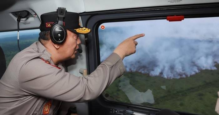 Kapolda Riau Perintahkan Pejabat Utama Siaga di Lokasi Karhutla