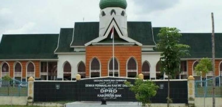 3 Pegawai DPRD Siak Diperiksa Jaksa, Dugaan Korupsi Perjalanan Dinas di Sekwan DPRD Siak Rp69 Miliar