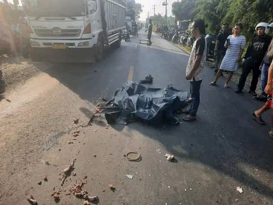 Tergilas Mercedes-Benz, Firmansyah Tewas Berlumuran Darah