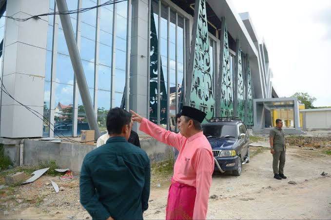 Gubernur Tugaskan Inspektorat Bersama BPKP untuk Audit Proyek Mangkrak di Riau