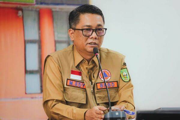 Padamkan Karhutla di Dumai, BPBD Riau Kerahkan Petugas dan Helikopter
