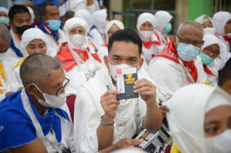 449 JCH Kloter 9 Provinsi Riau Tiba di Makkah