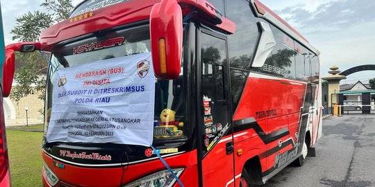 Polda Riau Sita 2 Unit Bus Mewah Hasil TPPU