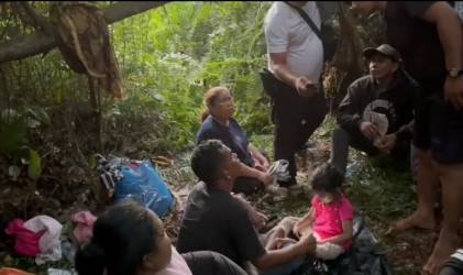 Ditreskrimum Polda Riau Amankan 12 PMI di Hutan Kawasan Medang Kampai, Dumai