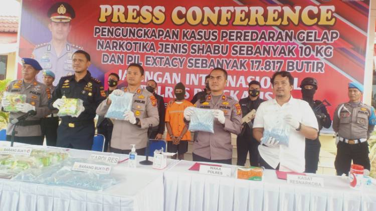 Dibrondong Peluru, Bandar Sabu 10 Kg dan Ribuan Inek Menyerah Ditangan Anggota Polres Bengkalis