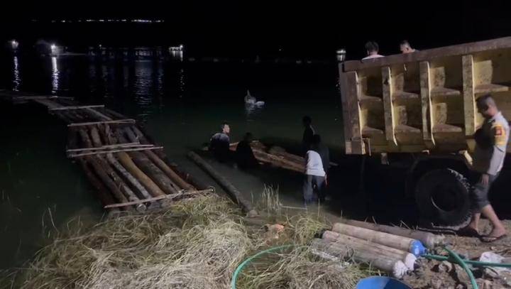 Polda Riau Amankan 175 Batang Kayu Ilog di Wisata Gulamo, Pemilik Masih Misterius