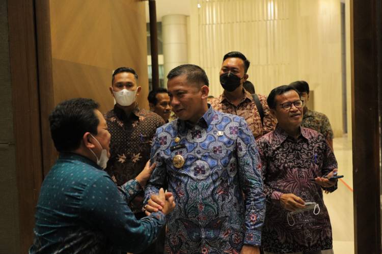 Bupati Meranti 'Merajuk' di Acara Undangan Gubri