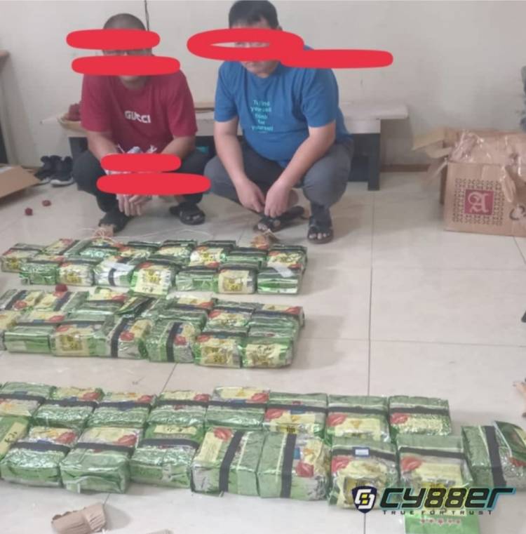 BNN Amankan Oknum Polisi dan Narkoba di Parkiran Hotel The Zuri Dumai