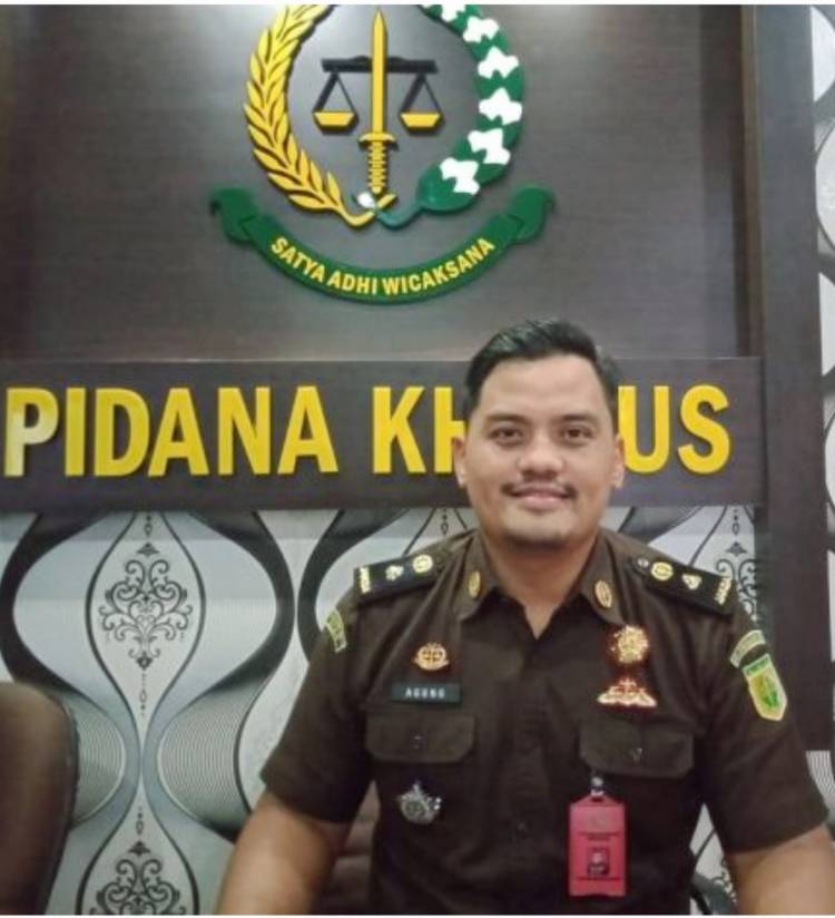 Kejari Pekanbaru Buru Koruptor Dana PMBRW