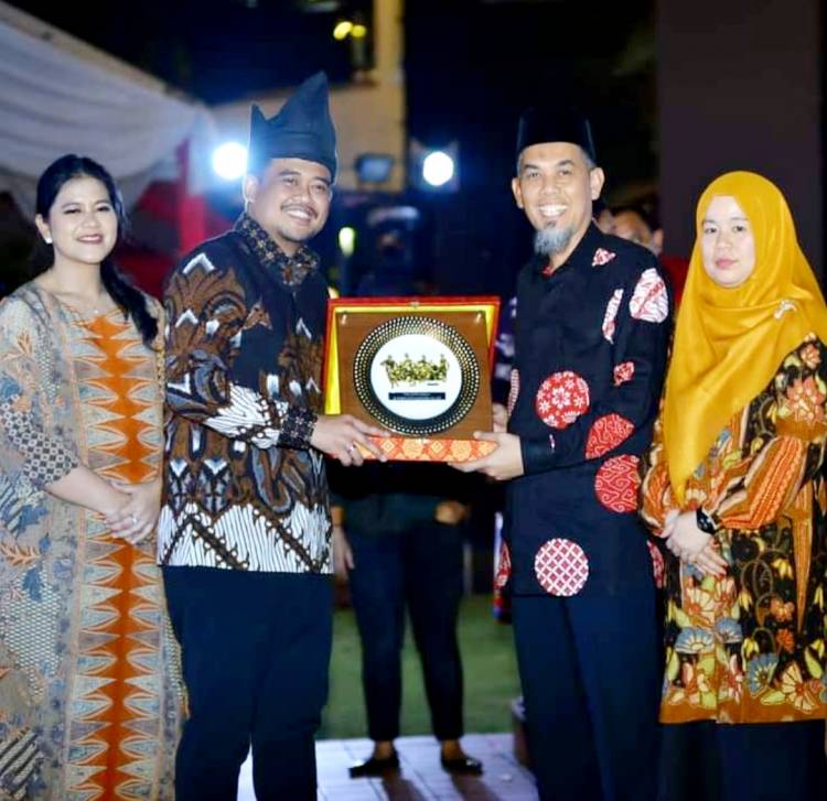 Rakerwil I APEKSI 2022 di Medan, Walikota Dumai Bertemu Menantu Presiden Jokowi
