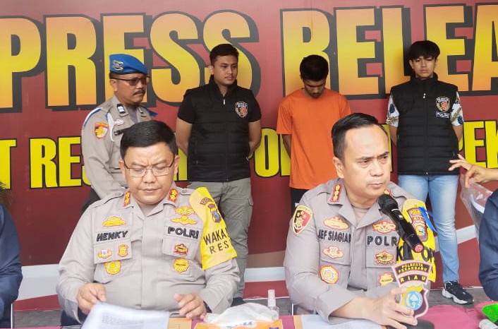 Gegara Cinta Diputus, Pria Ini Sebarkan Foto dan Video Bugil Pacar ke Medsos