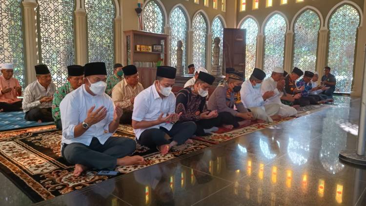 Syukuran Perpanjangan WK CPP, Pemda Siak-PT BSP Ziarah ke Makam Sultan Sultan Siak