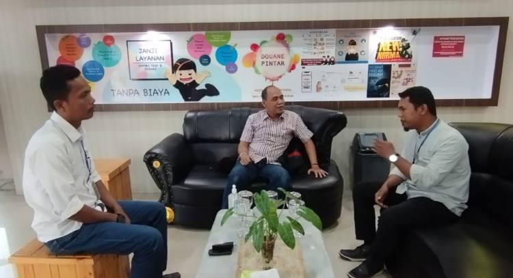 Diskusi Bersama Forum Pemred, KPPBC Dumai Sepakat Dukung Keterbukaan Informasi