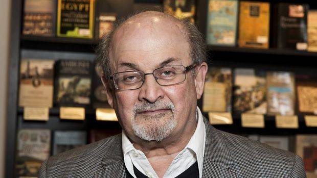 Salman Rushdie, Penulis Ayat-ayat Setan Ditikam di New York