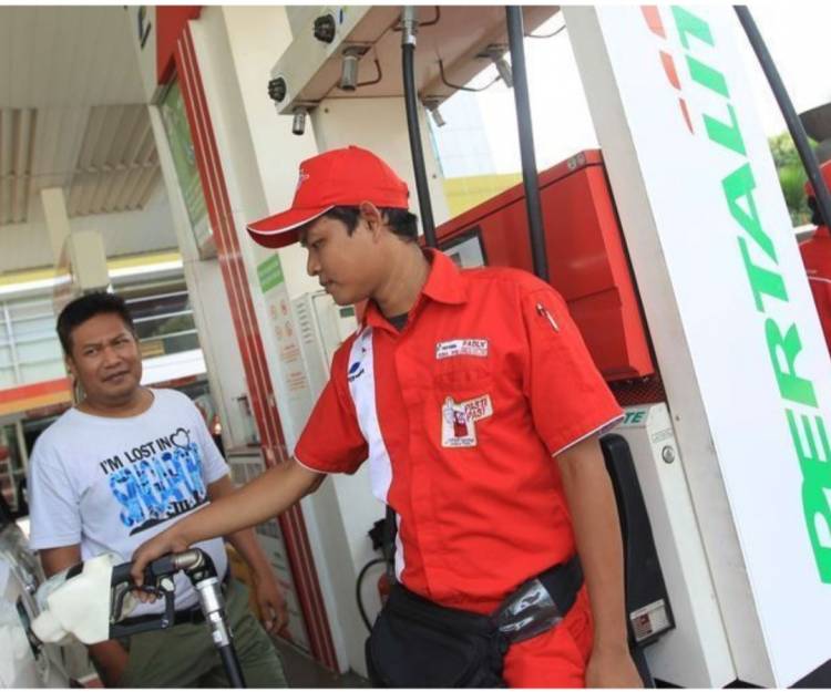 Harga Baru Pertalite Kabarnya Rp10 Ribu/Liter