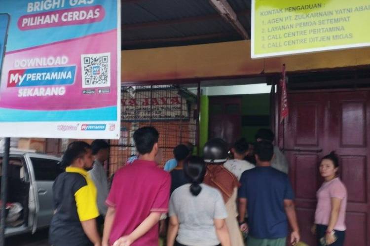 Sudah Dua Pekan, Emak-emak di Dumai Kesulitan Mencari Gas LPG 3 Kilogram