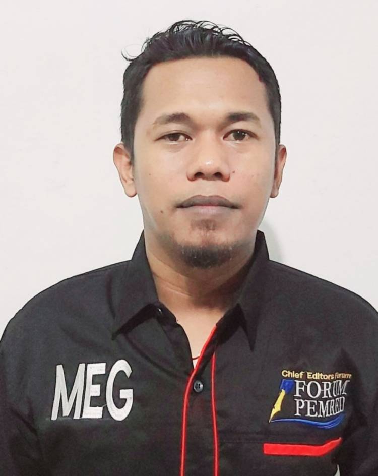 Sempena HUT RI 77, Forum Pemred Beri Sepatu Siswa Lahir Tanggal 17 Agustus