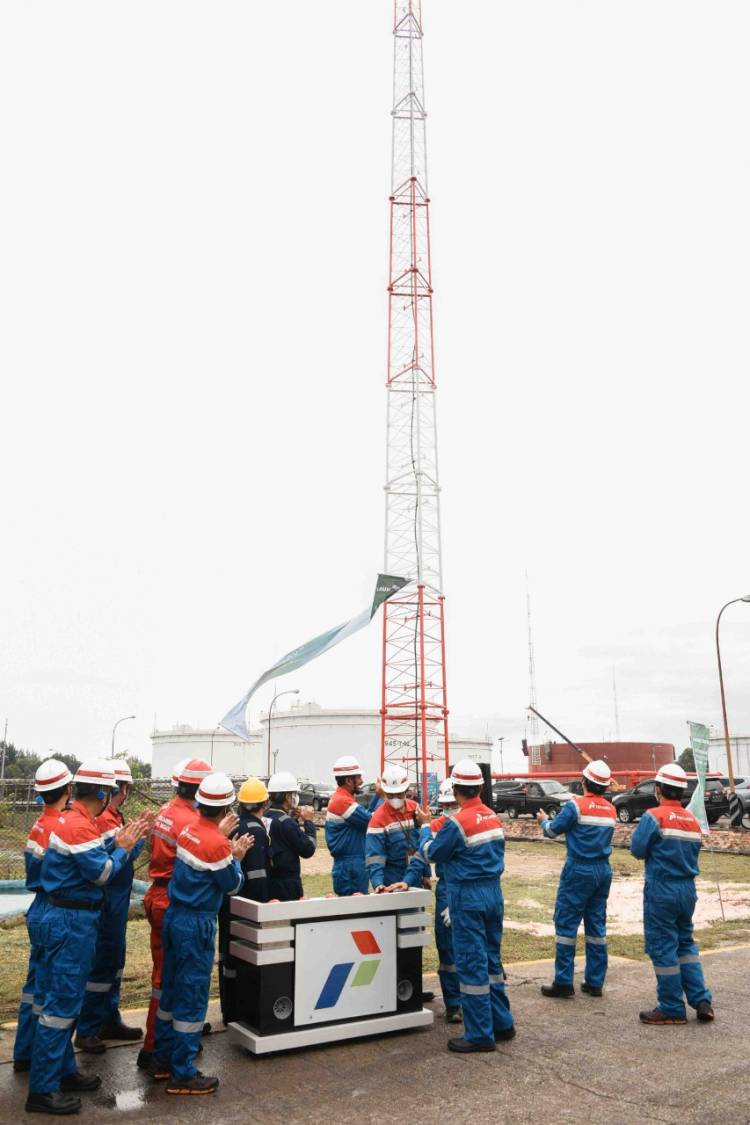 Mitigasi Kebakaran Tangki, PT KPI RU II Pasang Lightning Protection System