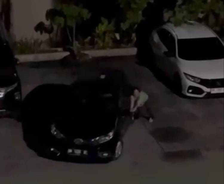 Pergoki Suami Lagi Bersama Wanita Lain, PNS Pemprov Riau Ditabrak dengan Mobil