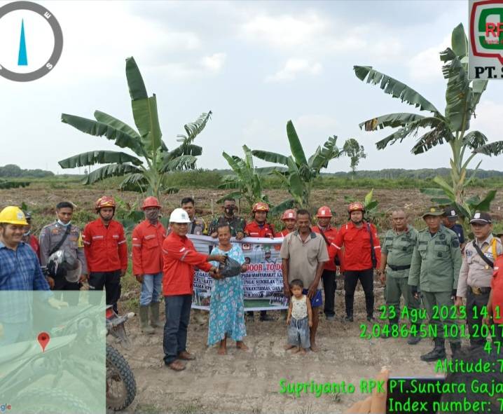 PT SGP Sosialisasi Karlahut dan Bagi-bagi Sembako