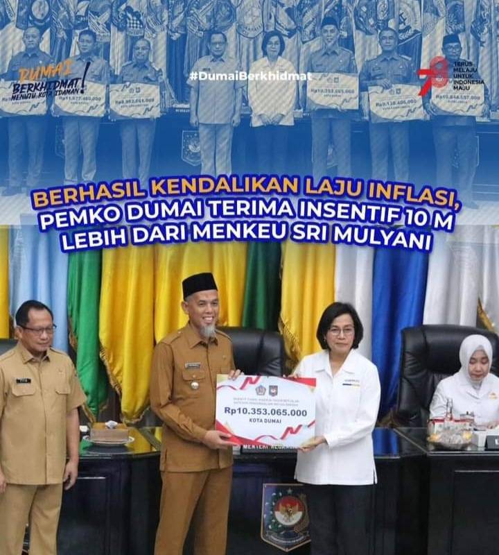 Walikota Dumai Terima Penghargaan Mendagri dan Menkeu RI