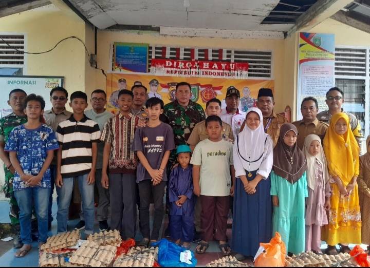 Koramil 03/SS Dumai Bersama Polri dan Pemerintah Kecamatan Gelar Bakti Sosial