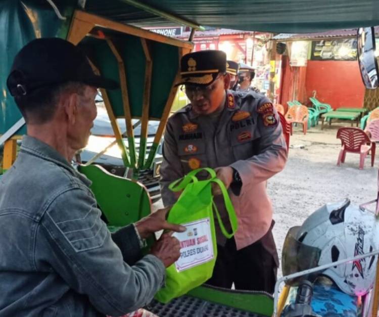 Kapolres Dumai AKBP Nurhadi Turun ke Jalan Gelar Aksi Peduli