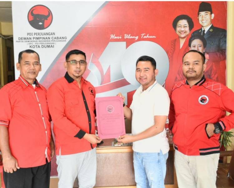 Incar Kursi DPRD Riau, Ketua KNPI Fuad Santoso Daftar Bacaleg PDIP