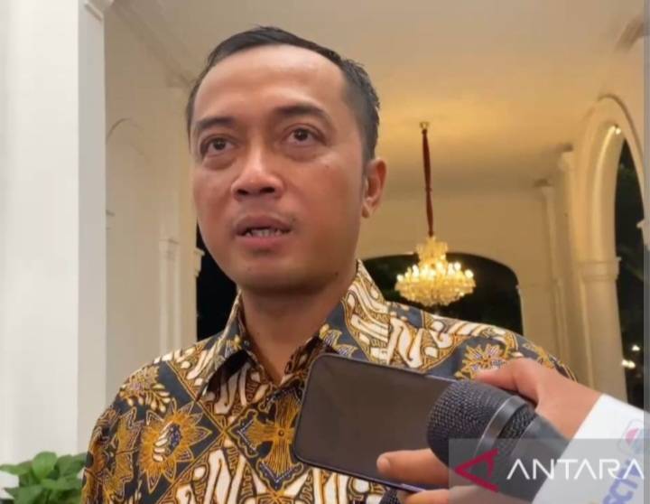 Mensesneg: Surpres Pergantian Kapolri ke DPR Tidak Ada