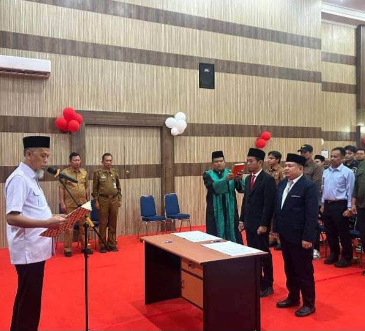 Walikota Dumai Lantik Komisaris dan Direktur BUMD PT Pembangunan Dumai