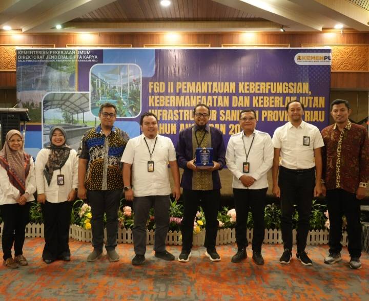 Pemko Dumai Raih Penghargaan Sanitasi Terbaik dari Kementerian PU