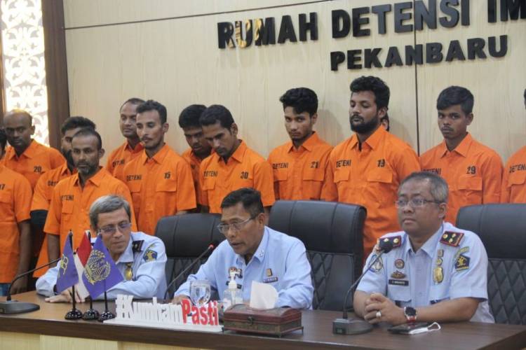 Kanwil Menkum HAM Riau: Sudah 118 WN Bangladesh Diamankan