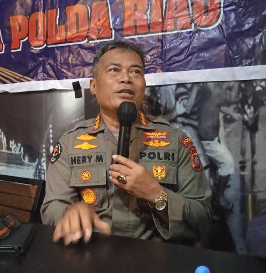 Empat Buronan Tahanan Polsek Tenayan Raya Ditangkap Jatanras Polda Riau, Satu Ditembak