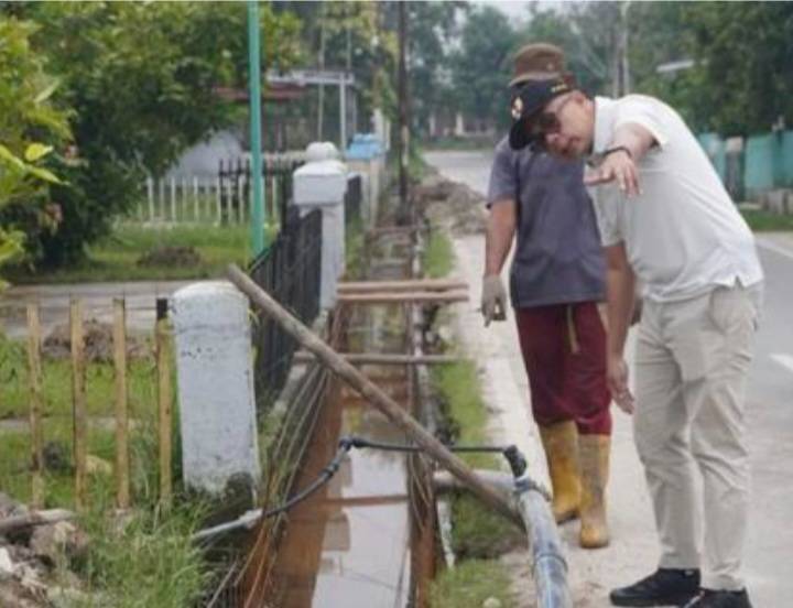 Cegah Banjir di Dumai, Kadis PU Turun Tinjau Sejumlah Proyek Drainase